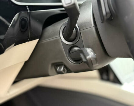 Чорний Ауді Q8 Sportback e-tron, об'ємом двигуна 0 л та пробігом 62 тис. км за 58000 $, фото 49 на Automoto.ua