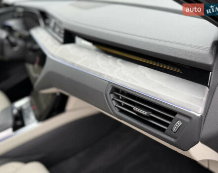 Чорний Ауді Q8 Sportback e-tron, об'ємом двигуна 0 л та пробігом 62 тис. км за 58000 $, фото 86 на Automoto.ua