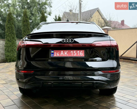 Чорний Ауді Q8 Sportback e-tron, об'ємом двигуна 0 л та пробігом 62 тис. км за 58000 $, фото 19 на Automoto.ua