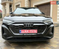 Чорний Ауді Q8 Sportback e-tron, об'ємом двигуна 0 л та пробігом 62 тис. км за 58000 $, фото 4 на Automoto.ua