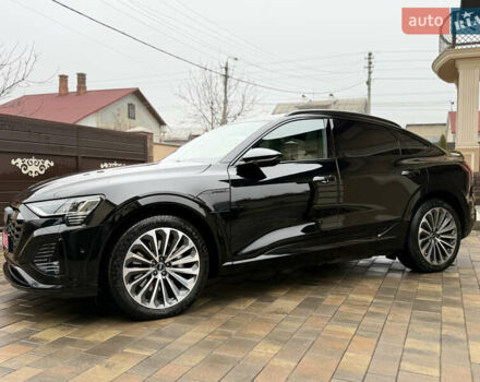 Чорний Ауді Q8 Sportback e-tron, об'ємом двигуна 0 л та пробігом 62 тис. км за 58000 $, фото 28 на Automoto.ua