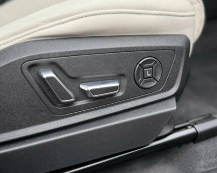 Чорний Ауді Q8 Sportback e-tron, об'ємом двигуна 0 л та пробігом 62 тис. км за 58000 $, фото 90 на Automoto.ua