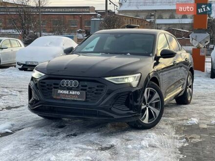 Черный Ауди Q8 Sportback e-tron, объемом двигателя 0 л и пробегом 12 тыс. км за 49100 $, фото 1 на Automoto.ua