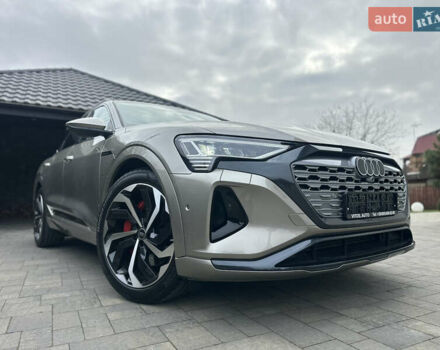 Коричневый Ауди Q8 Sportback e-tron, объемом двигателя 0 л и пробегом 43 тыс. км за 58499 $, фото 1 на Automoto.ua