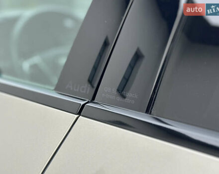 Коричневый Ауди Q8 Sportback e-tron, объемом двигателя 0 л и пробегом 43 тыс. км за 58499 $, фото 25 на Automoto.ua