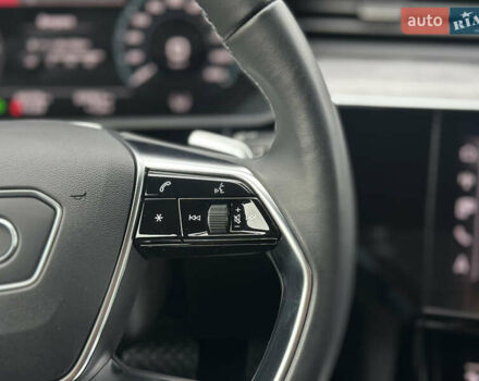 Коричневый Ауди Q8 Sportback e-tron, объемом двигателя 0 л и пробегом 43 тыс. км за 58499 $, фото 57 на Automoto.ua