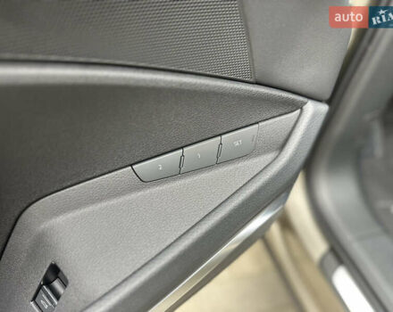 Коричневый Ауди Q8 Sportback e-tron, объемом двигателя 0 л и пробегом 43 тыс. км за 58499 $, фото 45 на Automoto.ua