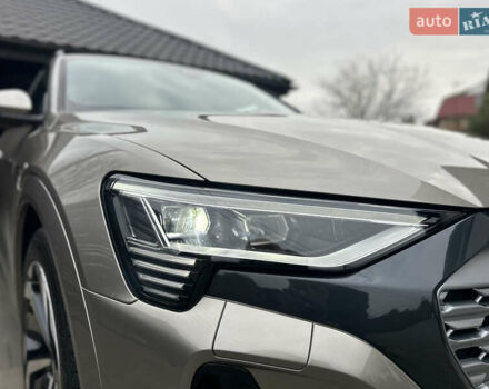 Коричневый Ауди Q8 Sportback e-tron, объемом двигателя 0 л и пробегом 43 тыс. км за 58499 $, фото 36 на Automoto.ua