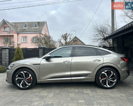 Коричневый Ауди Q8 Sportback e-tron, объемом двигателя 0 л и пробегом 43 тыс. км за 58499 $, фото 13 на Automoto.ua