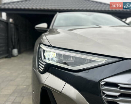 Коричневый Ауди Q8 Sportback e-tron, объемом двигателя 0 л и пробегом 43 тыс. км за 58499 $, фото 34 на Automoto.ua