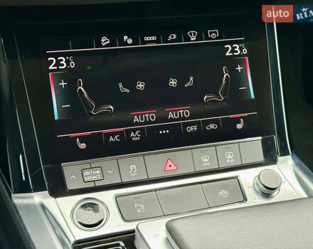 Червоний Ауді Q8 Sportback e-tron, об'ємом двигуна 0 л та пробігом 55 тис. км за 54500 $, фото 60 на Automoto.ua