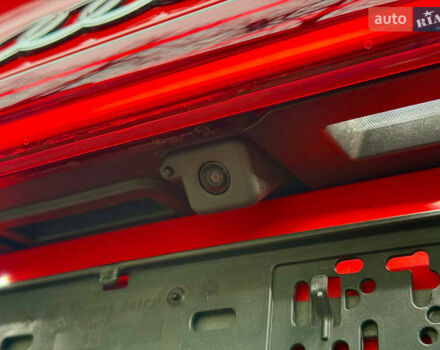 Червоний Ауді Q8 Sportback e-tron, об'ємом двигуна 0 л та пробігом 55 тис. км за 54500 $, фото 8 на Automoto.ua