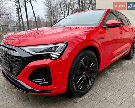 Червоний Ауді Q8 Sportback e-tron, об'ємом двигуна 0 л та пробігом 55 тис. км за 54500 $, фото 1 на Automoto.ua