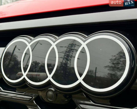 Червоний Ауді Q8 Sportback e-tron, об'ємом двигуна 0 л та пробігом 55 тис. км за 54500 $, фото 47 на Automoto.ua