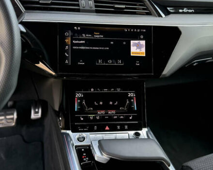 Ауди Q8 Sportback e-tron, объемом двигателя 0 л и пробегом 42 тыс. км за 53500 $, фото 22 на Automoto.ua