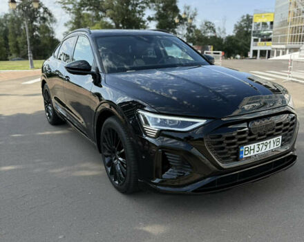 Ауди Q8 Sportback e-tron, объемом двигателя 0 л и пробегом 42 тыс. км за 53500 $, фото 8 на Automoto.ua