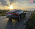 Серый Ауди Q8 Sportback e-tron, объемом двигателя 0 л и пробегом 47 тыс. км за 54000 $, фото 1 на Automoto.ua