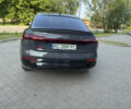 Серый Ауди Q8 Sportback e-tron, объемом двигателя 0 л и пробегом 36 тыс. км за 54000 $, фото 9 на Automoto.ua