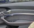 Серый Ауди Q8 Sportback e-tron, объемом двигателя 0 л и пробегом 65 тыс. км за 59999 $, фото 109 на Automoto.ua