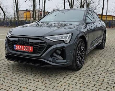 Серый Ауди Q8 Sportback e-tron, объемом двигателя 0 л и пробегом 65 тыс. км за 59999 $, фото 20 на Automoto.ua
