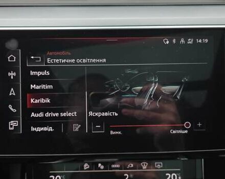 Серый Ауди Q8 Sportback e-tron, объемом двигателя 0 л и пробегом 20 тыс. км за 64800 $, фото 102 на Automoto.ua