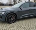 Серый Ауди Q8 Sportback e-tron, объемом двигателя 0 л и пробегом 65 тыс. км за 59999 $, фото 24 на Automoto.ua