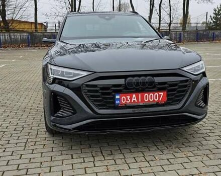 Серый Ауди Q8 Sportback e-tron, объемом двигателя 0 л и пробегом 65 тыс. км за 59999 $, фото 16 на Automoto.ua