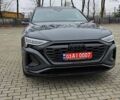 Серый Ауди Q8 Sportback e-tron, объемом двигателя 0 л и пробегом 65 тыс. км за 59999 $, фото 16 на Automoto.ua
