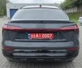 Серый Ауди Q8 Sportback e-tron, объемом двигателя 0 л и пробегом 20 тыс. км за 64800 $, фото 22 на Automoto.ua