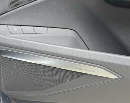 Серый Ауди Q8 Sportback e-tron, объемом двигателя 0 л и пробегом 20 тыс. км за 64800 $, фото 83 на Automoto.ua