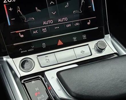 Серый Ауди Q8 Sportback e-tron, объемом двигателя 0 л и пробегом 65 тыс. км за 59999 $, фото 74 на Automoto.ua