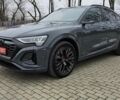 Серый Ауди Q8 Sportback e-tron, объемом двигателя 0 л и пробегом 65 тыс. км за 59999 $, фото 22 на Automoto.ua