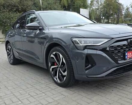 Серый Ауди Q8 Sportback e-tron, объемом двигателя 0 л и пробегом 20 тыс. км за 64800 $, фото 11 на Automoto.ua