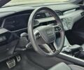 Серый Ауди Q8 Sportback e-tron, объемом двигателя 0 л и пробегом 65 тыс. км за 59999 $, фото 138 на Automoto.ua