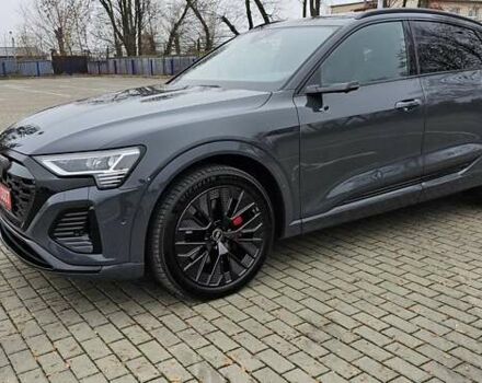 Серый Ауди Q8 Sportback e-tron, объемом двигателя 0 л и пробегом 65 тыс. км за 59999 $, фото 23 на Automoto.ua