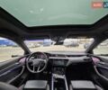 Серый Ауди Q8 Sportback e-tron, объемом двигателя 0 л и пробегом 65 тыс. км за 59999 $, фото 122 на Automoto.ua