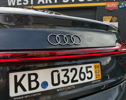 Серый Ауди Q8 Sportback e-tron, объемом двигателя 0 л и пробегом 8 тыс. км за 63500 $, фото 10 на Automoto.ua