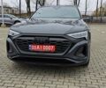 Серый Ауди Q8 Sportback e-tron, объемом двигателя 0 л и пробегом 65 тыс. км за 59999 $, фото 18 на Automoto.ua