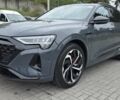 Серый Ауди Q8 Sportback e-tron, объемом двигателя 0 л и пробегом 20 тыс. км за 64800 $, фото 30 на Automoto.ua