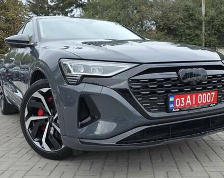 Серый Ауди Q8 Sportback e-tron, объемом двигателя 0 л и пробегом 20 тыс. км за 64800 $, фото 31 на Automoto.ua