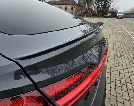Серый Ауди Q8 Sportback e-tron, объемом двигателя 0 л и пробегом 65 тыс. км за 59999 $, фото 120 на Automoto.ua