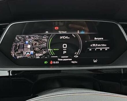 Серый Ауди Q8 Sportback e-tron, объемом двигателя 0 л и пробегом 65 тыс. км за 59999 $, фото 90 на Automoto.ua