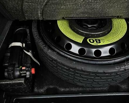 Серый Ауди Q8 Sportback e-tron, объемом двигателя 0 л и пробегом 65 тыс. км за 59999 $, фото 115 на Automoto.ua