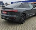 Серый Ауди Q8 Sportback e-tron, объемом двигателя 0 л и пробегом 65 тыс. км за 59999 $, фото 42 на Automoto.ua