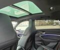Серый Ауди Q8 Sportback e-tron, объемом двигателя 0 л и пробегом 65 тыс. км за 59999 $, фото 125 на Automoto.ua
