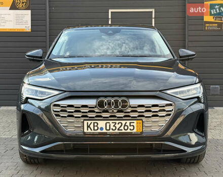 Серый Ауди Q8 Sportback e-tron, объемом двигателя 0 л и пробегом 8 тыс. км за 63500 $, фото 1 на Automoto.ua