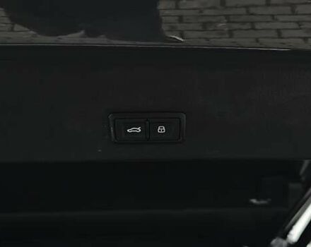 Серый Ауди Q8 Sportback e-tron, объемом двигателя 0 л и пробегом 65 тыс. км за 59999 $, фото 117 на Automoto.ua