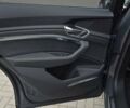 Серый Ауди Q8 Sportback e-tron, объемом двигателя 0 л и пробегом 20 тыс. км за 64800 $, фото 74 на Automoto.ua