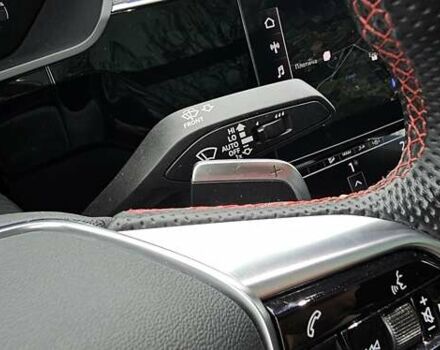 Серый Ауди Q8 Sportback e-tron, объемом двигателя 0 л и пробегом 65 тыс. км за 59999 $, фото 91 на Automoto.ua