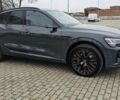 Серый Ауди Q8 Sportback e-tron, объемом двигателя 0 л и пробегом 65 тыс. км за 59999 $, фото 52 на Automoto.ua